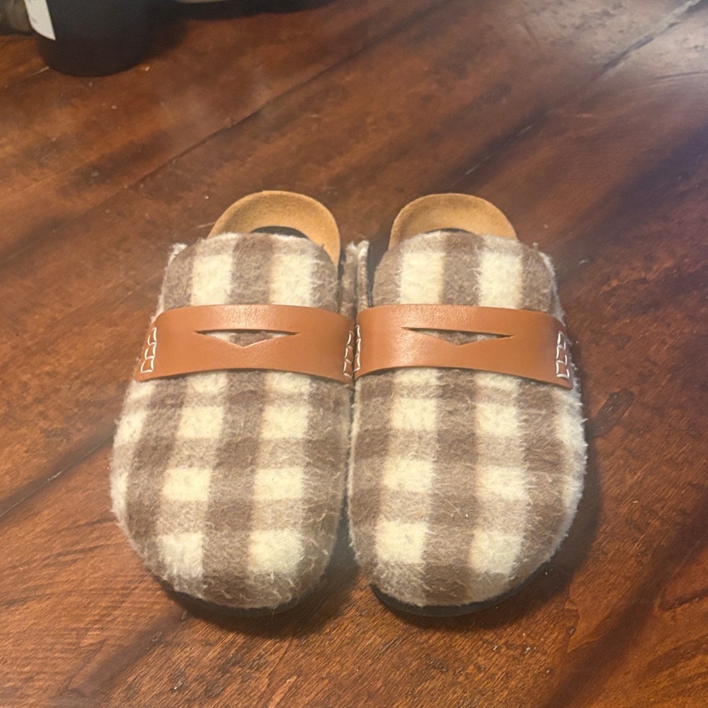 JW ANDERSON Brown and Cream Fuzzy clogs
